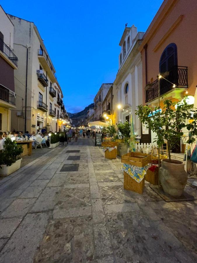 Domus Federiciana Hotel Кастеламаре дел Голфо Екстериор снимка